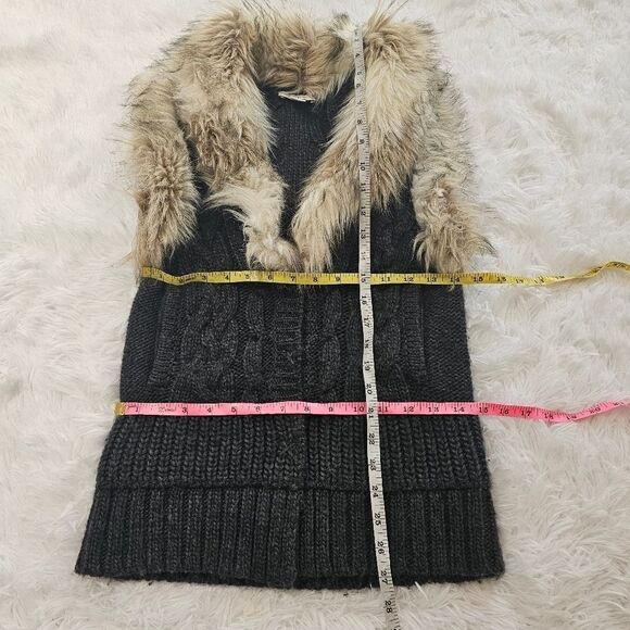 Loft sleeveless faux fur sweater vest size XS - Picture 13 of 13